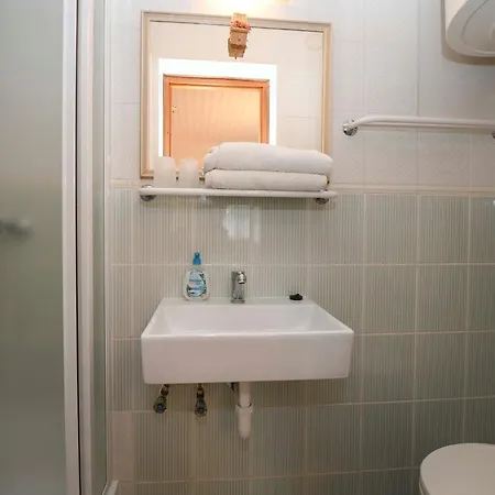 ゲストハウス Garten Vendeghaz エゲル