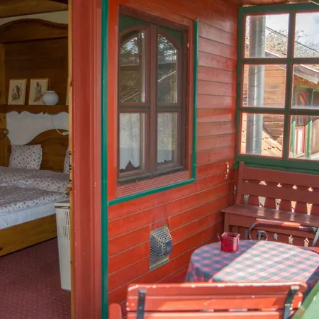 ゲストハウス Garten Vendeghaz 3*